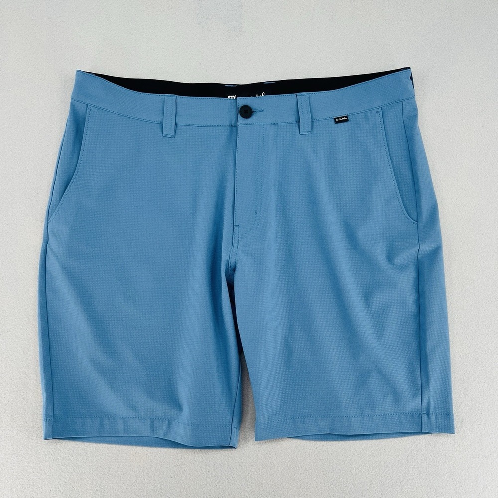 TravisMathew Men's Golf Shorts Blue Stretch Performance Size 36 Casual